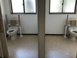 バリアフリーのトイレ設備