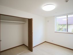 明るい空間の居室