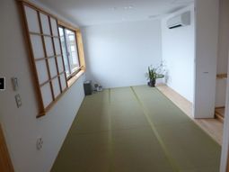 和室の明るい雰囲気