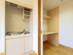 シンプルなユニットキッチン