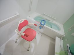 バリアフリーの洗面設備