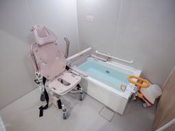 バリアフリー浴室設備