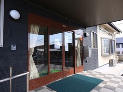 清潔感あるエントランス