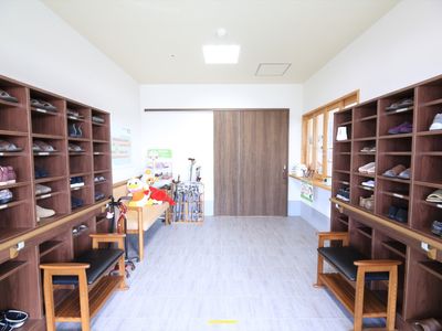 清潔感のある明るい玄関