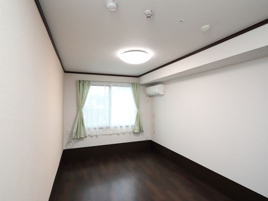 空と清潔な居室