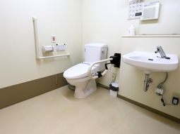 バリアフリーなトイレ設備