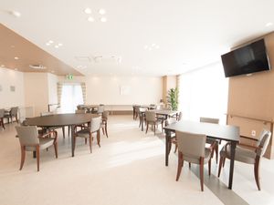 広々とした快適な食堂