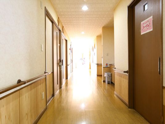 清潔な廊下の風景