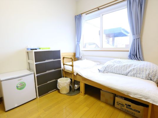 整った居室の風景