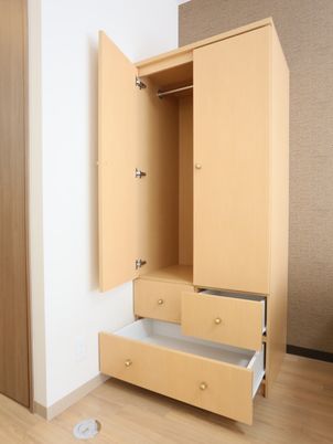 ナチュラルなデザインの収納棚