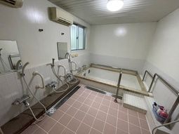 清潔な浴室の一角