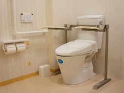 バリアフリートイレ
