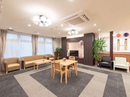 落ち着いたラウンジの様子