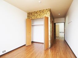 明るい居室の空間