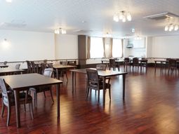 広々としたダイニングスペース