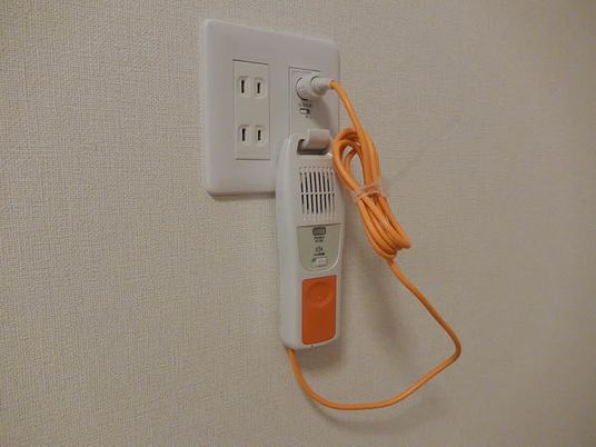 壁掛け型緊急通報装置