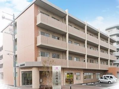 清潔感のある建物の外観