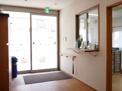 入り口付近の明るい空間