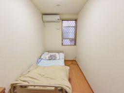 清潔な個室の風景