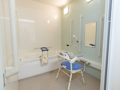 バリアフリー対応の浴室