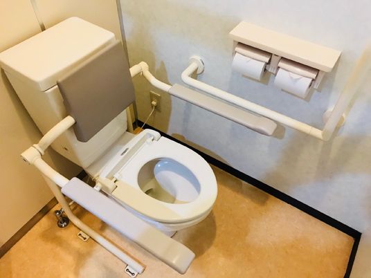 バリアフリーのトイレ設備