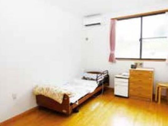 清潔な居室の仕事場