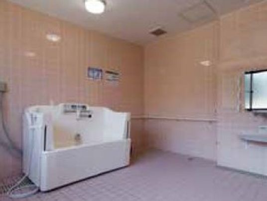 快適な介護環境の浴室