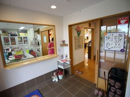 応接スペースのエントランス