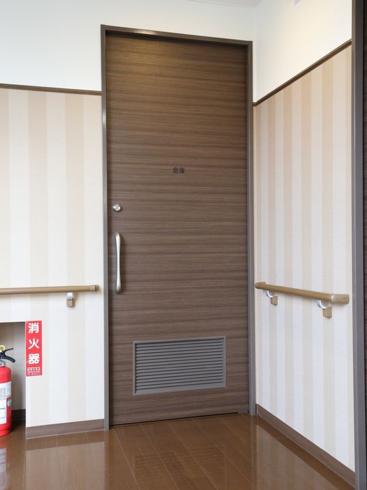 安全な出入口の扉
