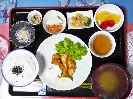 栄養満点の食事セット