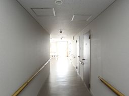 清潔な廊下