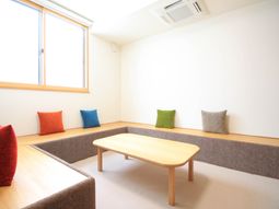 明るい居室の空間