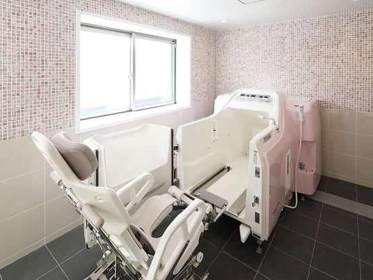 清潔な浴室設備