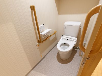 バリアフリー設計のトイレ