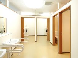 清潔なトイレスペース