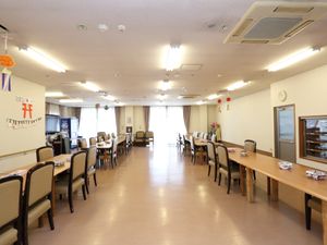 開放的なダイニングルーム