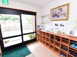 エントランスの丁寧な装飾