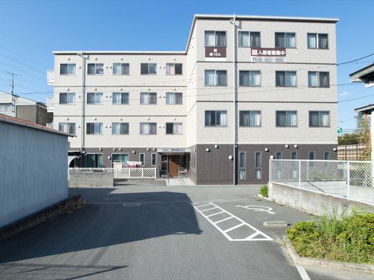 清潔感のある施設外観
