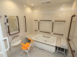 バリアフリー洗面台と設備