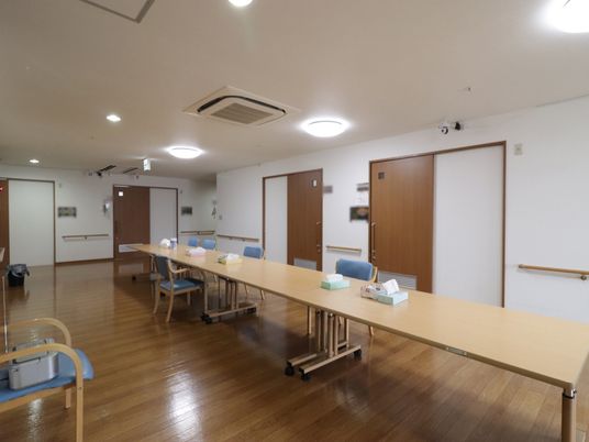 広々とした多目的室