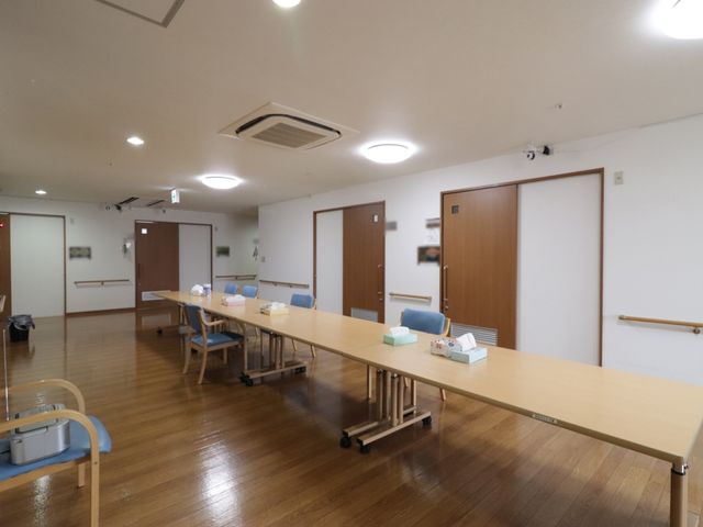 広々とした多目的室