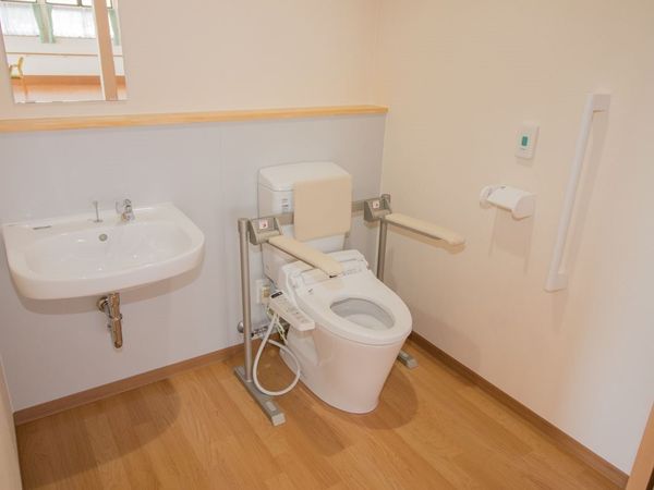 バリアフリーのトイレ設備
