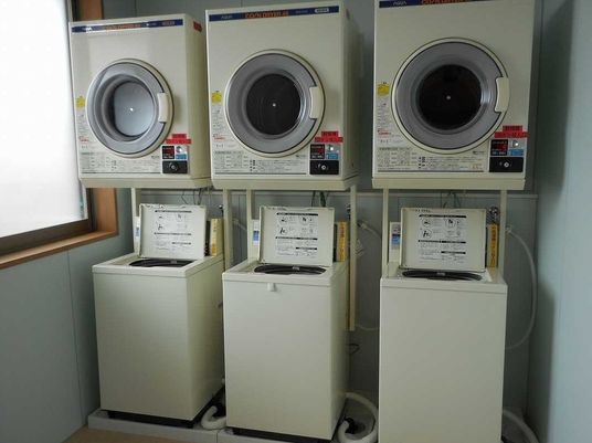 洗濯機と乾燥機の設備