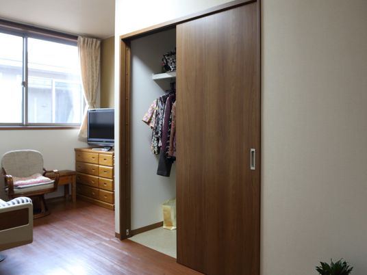 居室のインテリアと家具