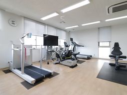 トレーニング機器の整った部屋