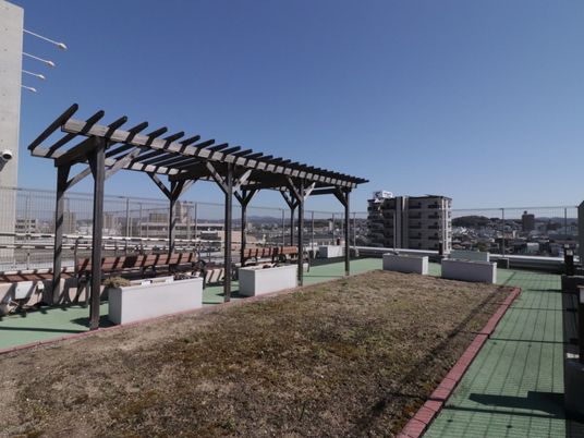 屋上庭園スペース