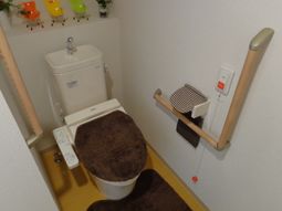 バリアフリーのトイレスペース