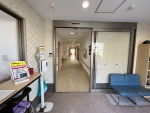 広々とした廊下
