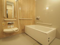 バリアフリーな浴室