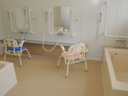 清潔感のある浴室